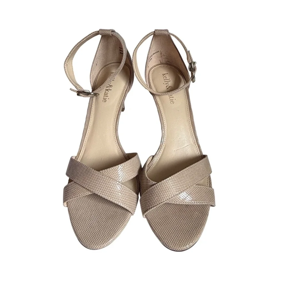 Kelly & Katie Beige Snakeskin Embossed‎ Kitten Heel Sandals Womens 7.5 Strappy